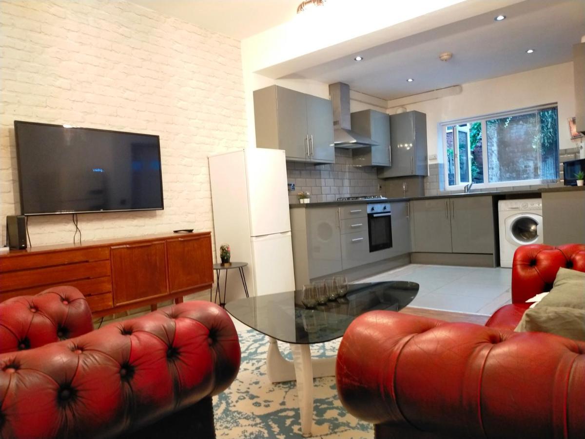 4 Bed Entire House - Heart Of The City - Near Sufc Sheffield Eksteriør billede
